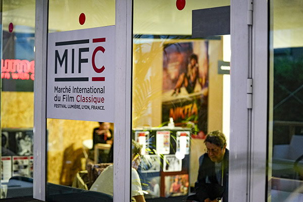 <span style='display:inline-block; background-color:#DF071E; width: 100%;padding:5px;'>Marché International du Film Classique</span>